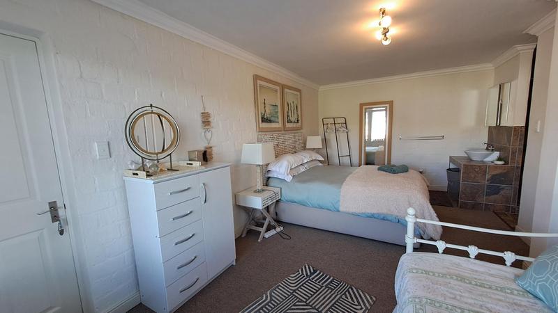 4 Bedroom Property for Sale in Stilbaai Wes Western Cape